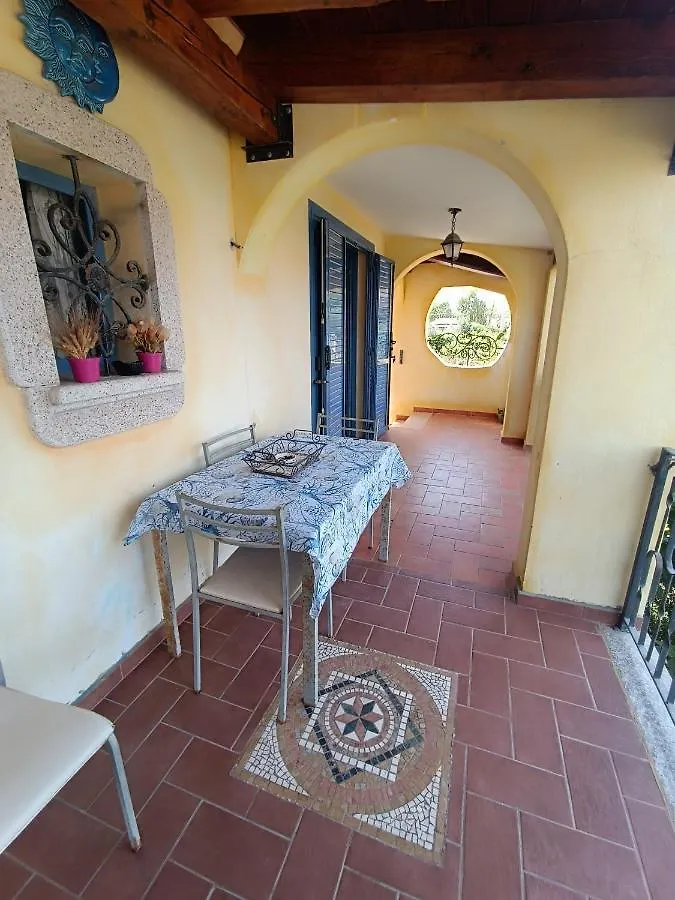 Casa vacanze Appartamento Bellissimo A 150 Metri Dal Mare Murta Maria Italia